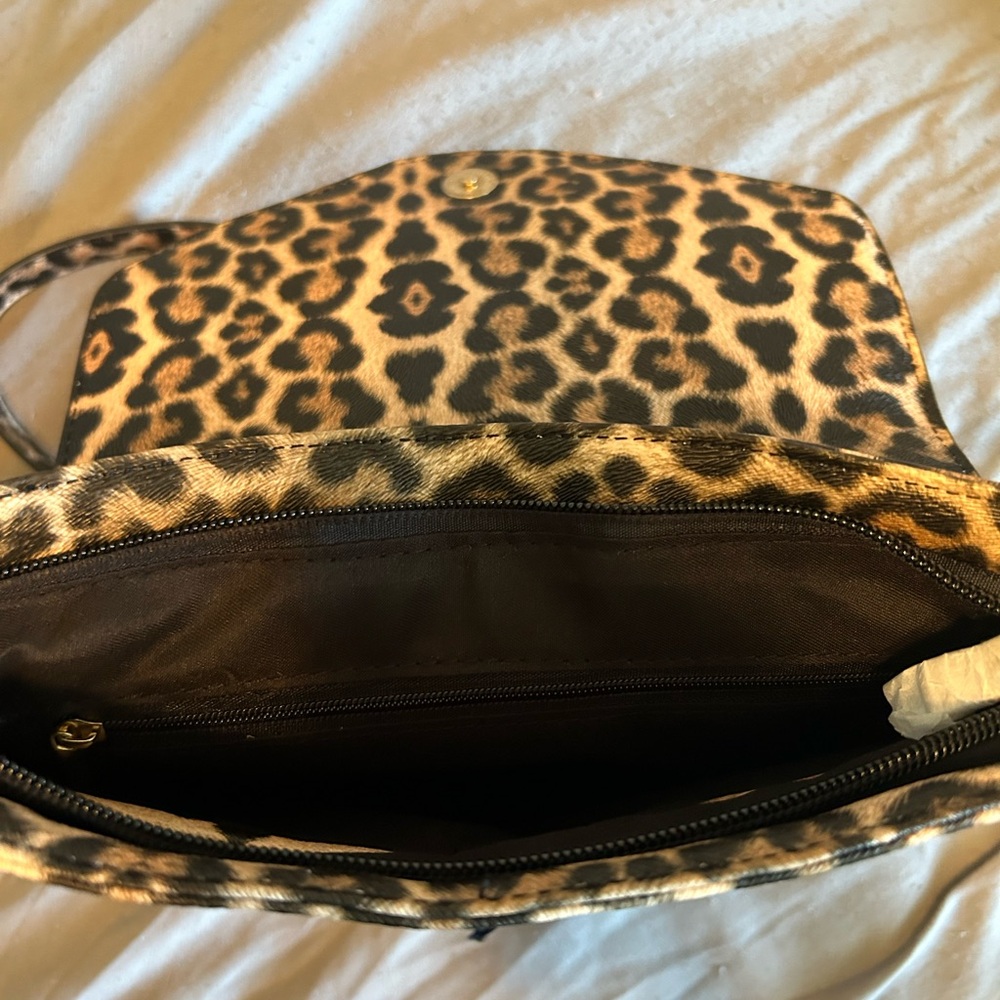 Leopard Print Crossbody Bag with Stripe Accent - Picture 6 of 6